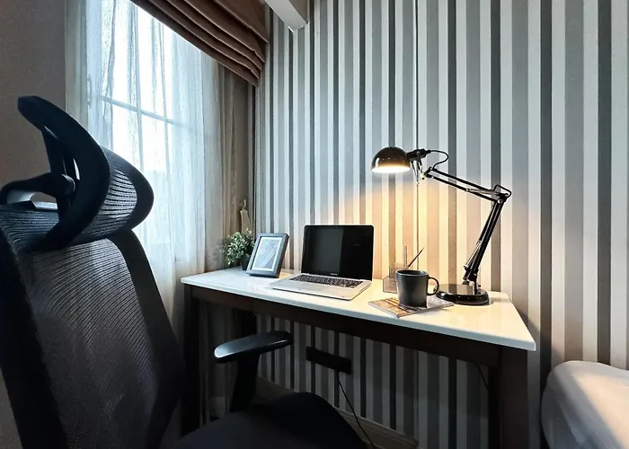 Tropical Modern 1br - Ultra Fast Wifi - Thong Lo Apartamento Bangkok